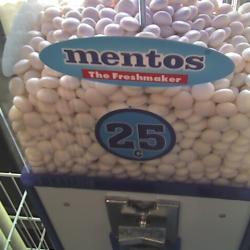 Mentos vending machine