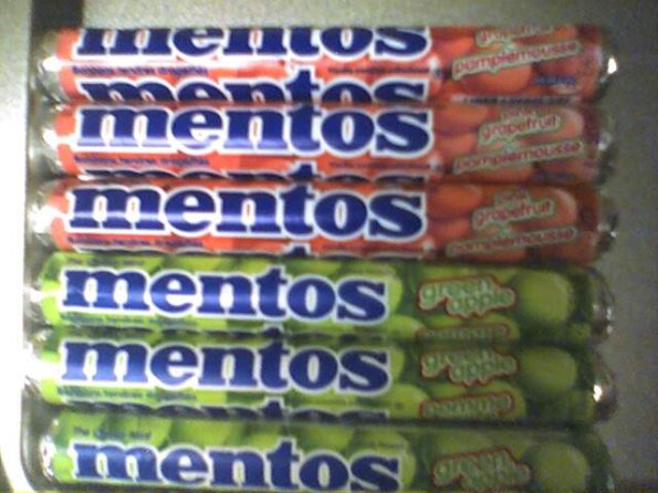 Apple & Grapefruit Mentos in the US... Finally!