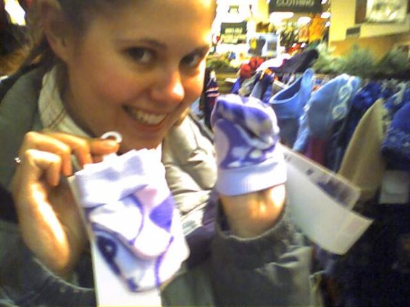 Tiny hands!
