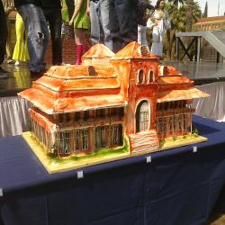 UA Old Main Cake